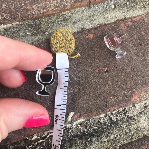 New Handmade Wineglass Studs in White - Picture 5 of 7